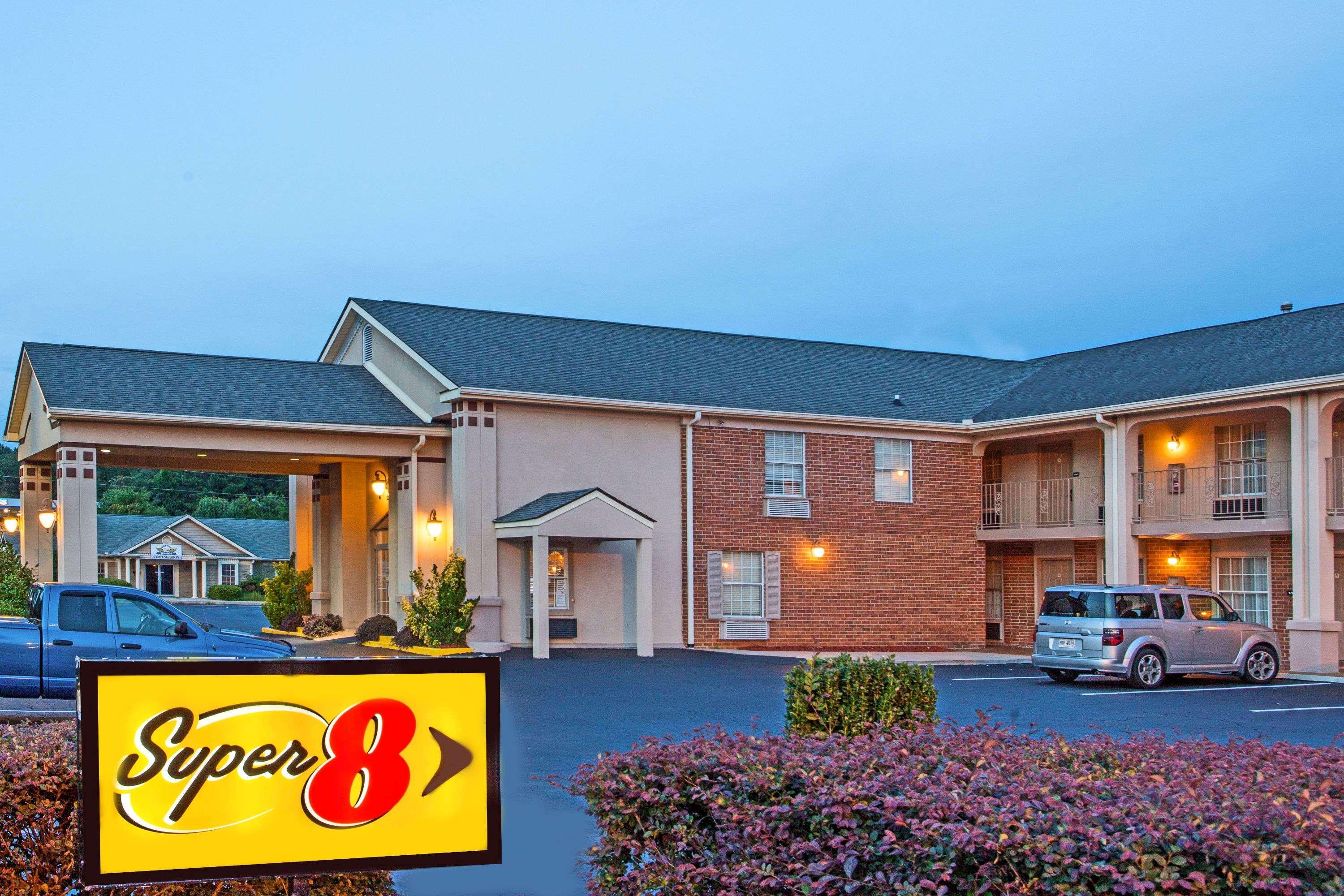 Hotel Super 8 By Wyndham Covington Exterior foto