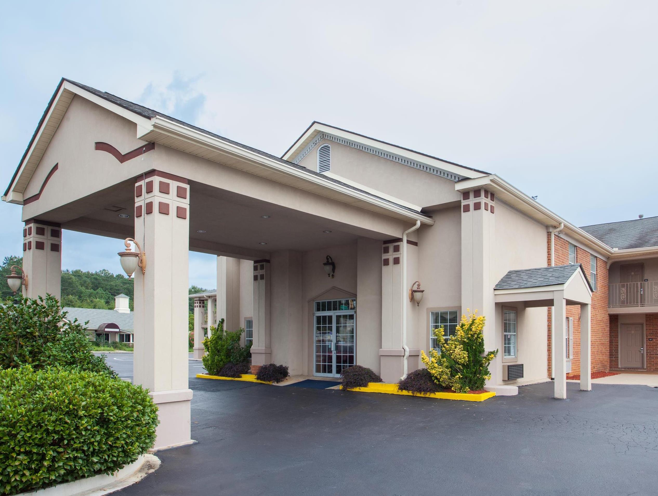 Hotel Super 8 By Wyndham Covington Exterior foto